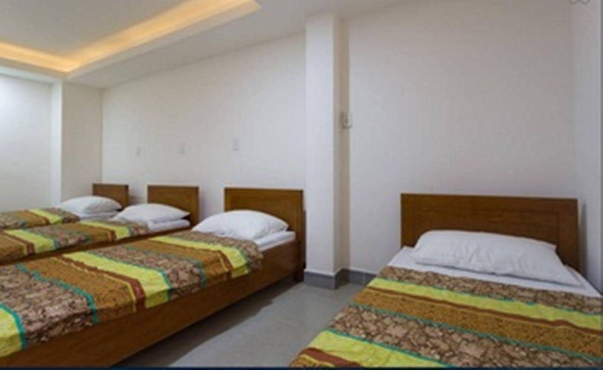 Spot On 883 Hachi Hostel Đà Nẵng Extérieur photo